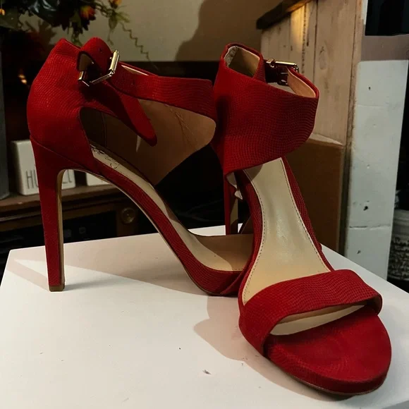 Vince Camuto Red Heels - Picture 1 of 7